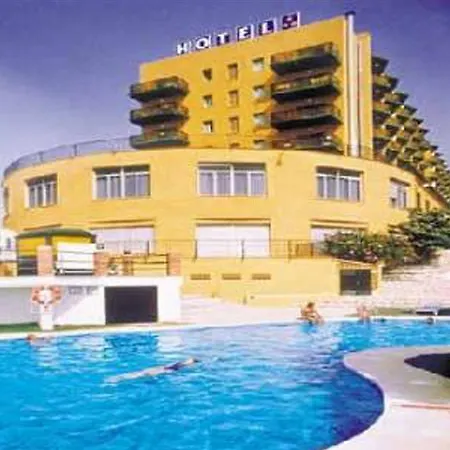 Kross Nuestra Senora De La Victoria Hotel