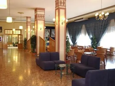 Hotel Kross Nuestra Senora De La Victoria 3*