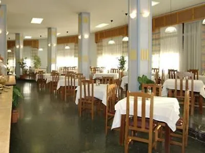 Hotel Kross Nuestra Senora De La Victoria